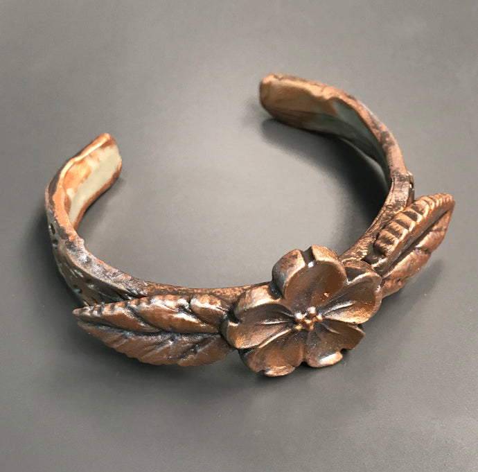 Basic Thibra Fine Bracelet